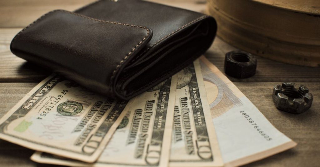 découvrez tout sur la maintenance salariale : définition, avantages et conseils pour gérer efficacement le maintien du salaire en cas d'absence ou de changement professionnel.